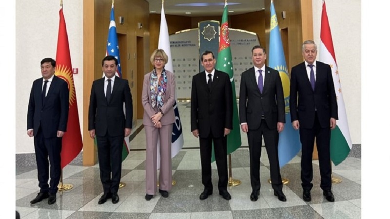 برگزاری نشست «5+1» اتحادیه اروپا و وزرای خارجه آسیای مرکزی در ترکمنستان