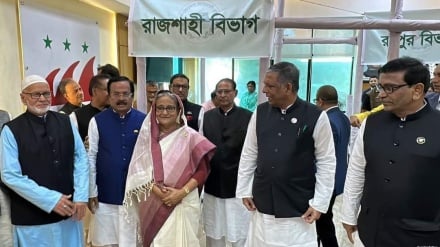 আওয়ামী লীগের মনোনয়ন ফরম বিতরণ শুরু, তালা ঝুলছে বিএনপি অফিসে