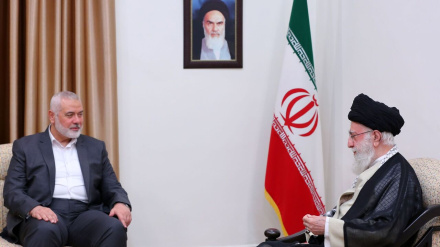 HƏMAS-i siyosi ofisi sədr iyən deəəy bə ico bıə heyəti de İslomi İnğilobi Yolə Rəhbər vindımonış kardə