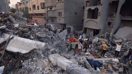Gaza, ennesima strage, missili su campo profughi: oltre 51 morti