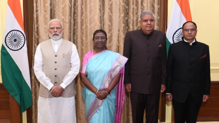 सीआईसी नियुक्ति विवाद, कांग्रेस का केन्द्र पर बड़ा हमला