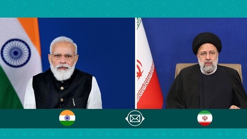 ライースィー・イラン大統領とインドのモディ首相