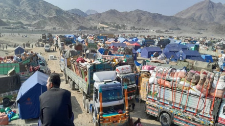 پاکستان د افغانستان په موټروانانو باندې محدودیت ولګاوه 