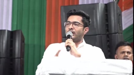 জনপ্রতিনিধির কাজ দাঙ্গা ছড়ানো নয়: অভিষেক বন্দ্যোপাধ্যায়