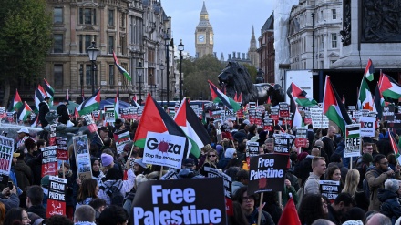 英ロンドンで、パレスチナ支持者らによる最大規模の反シオニスト・デモが実施