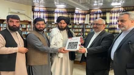 د ایران کنسولګرۍ د افغانستان د لغمان ولایت له کتابتون سره مرسته وکړه نور جزیات دلته لرو