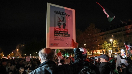  Paris rallies for cease-fire in Gaza, not just a humanitarian truce 