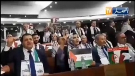 अल्जीरिया की संसद ने दी इस्राईल के साथ युद्ध को मंज़ूरी