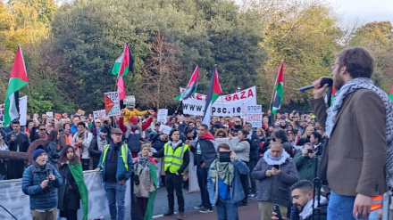 ग़ज़्ज़ा के समर्थन में दुनिया के लोगों का प्रदर्शन, क्या इस्राईल को उसके अपराधों से रोक पाएगा?