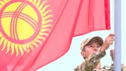 Kirghizistan: Approvazione del disegno di legge sul cambio di bandiera nel Parlamento 