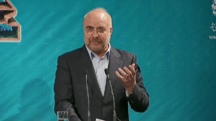 قالیباف: اقتصادي بدلون د پوهې اوکلتور په بدلون سره پیلیږي 