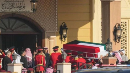 Kuveyt Emiri'nin naaşı toprağa verildi