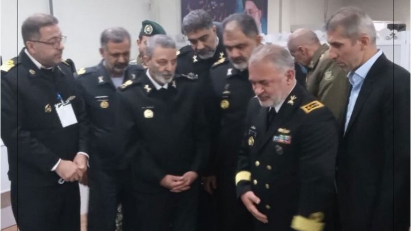 הישגים חדשים לצי האיראני: מצופים בלתי מאוישים, מטוסים וצוללות