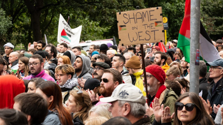 Палестинские сторонники собираются перед резиденцией американского посла в Дублине