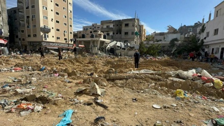 جنایت صهیونیست‌ها علیه شهدا و زخمی‌ها در بیمارستان «کمال عدوان» غزه
