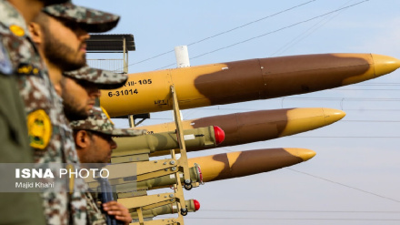 (FOTO) Iran, nuovo drone a disposizione dell'Esercito - 1