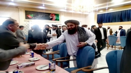 دیدار وزیر خارجه حکومت طالبان با نمایندگان مهاجرین افغانستانی در مشهد