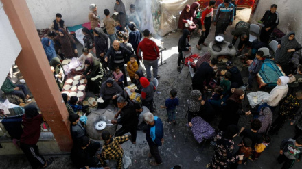 Gaza, sotto bombe famoso scrittore palestinese e sua famiglia