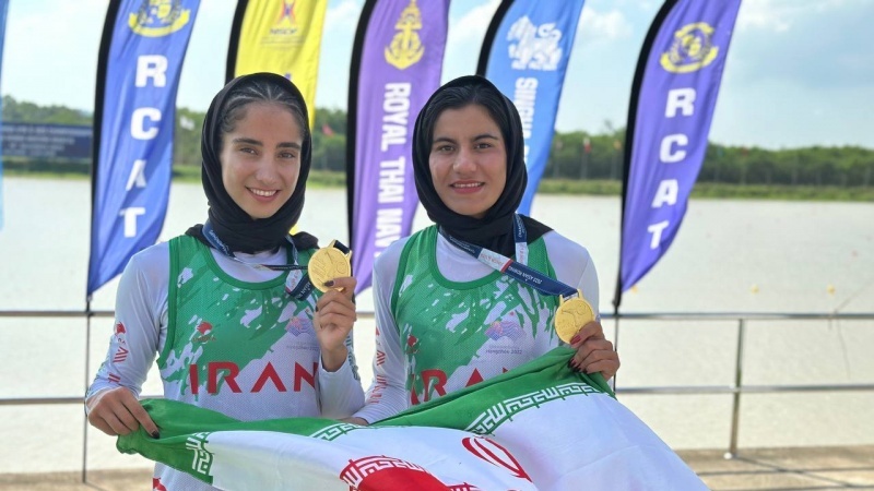イラン女子選手2人がボートアジアユース大会で金メダル獲得