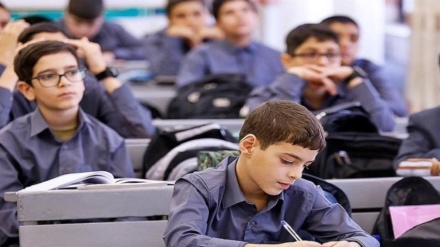 (AUDIO) Tehran, smog persiste, prolungata la chiusura delle scuole