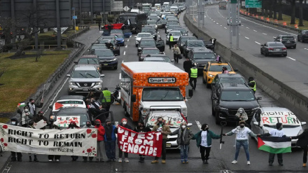 (AUDIO) Manifestanti filo-palestinesi bloccano strade agli aeroporti New York e Los Angeles 