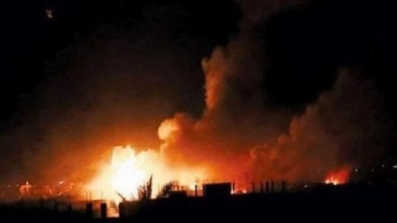 米戦闘機がイラク軍基地を空爆、18人負傷