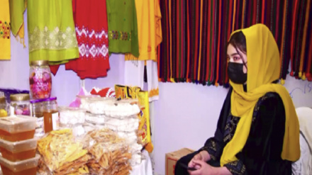 کابل کې د کورنیو تولیداتو درې ورځنی نندارتون پرانیستل شو