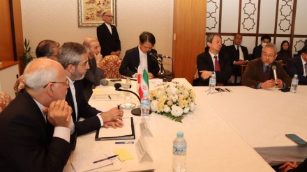 イラン外務次官、「抵抗運動は排除できない」　日本の識者らとの会合で