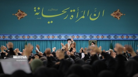 دیدار اقشار مختلف بانوان با رهبر انقلاب اسلامی ایران