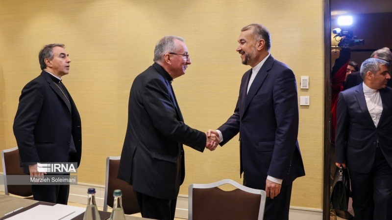 Incontro tra Amir-Abdollahian e il Primo Ministro del Vaticano a Ginevra