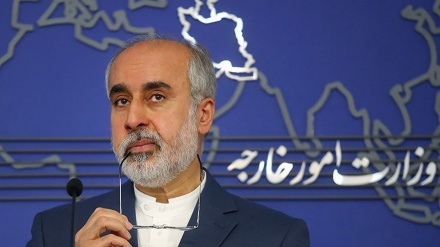 伊朗批评西方利用人权作为政治工具