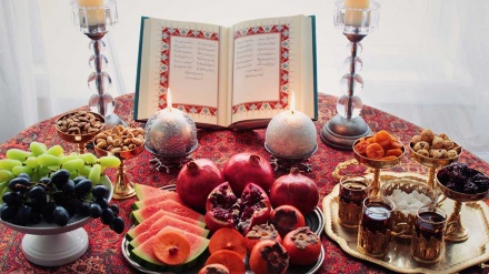伊朗举行古老的雅尔达之夜（冬至）仪式