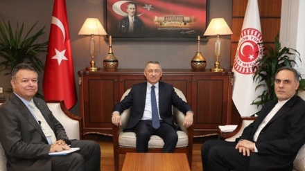 İran Büyükelçisinin Ankara'da TBMM Dış Politika Komisyonu Başkanı ile görüşmesi