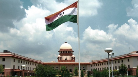 भारत नियंत्रित कश्मीर का विशेष दर्जा ख़त्म करने का फ़ैसला बरक़रार, चुनाव का आदेश,