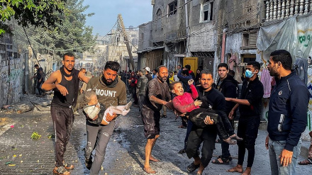 (FOTO) Bome sulle città nel sud di Gaza