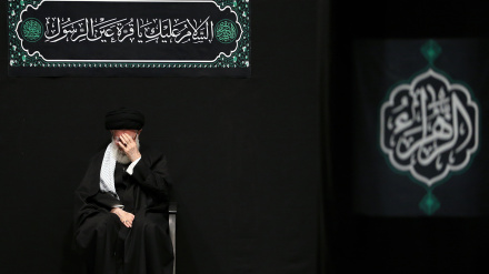 Вторая ночь траурной церемонии по случаю мученической кончины её светлости Фатимы Захры (мир ей и благословение Аллаха) в присутствии Верховного лидера Исламской революции