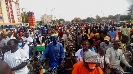 Niger, manifestazioni contro la politica imperialista francese + VIDEO