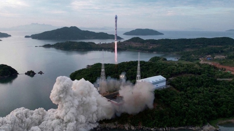 Kim replica alle minacce Usa: 'se attaccate nostro satellite, abbattiamo i vostri'
