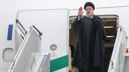 イラン大統領がロシア訪問