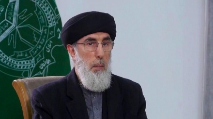 حکمتیار با ممانعت طالبان از سفر به تهران بازماند