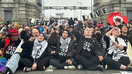 न्यूयार्क में फ़िलिस्तीनियों के समर्थकों के प्रदर्शन