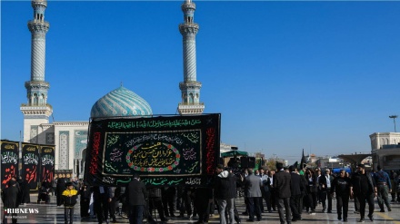 (FOTO DEL GIORNO) Qom, anniversario martirio hazrat Fatima (sa)