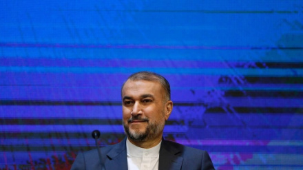 Əmirəbdullahiyan: Amerkə və çəy mıttəfiğon sioniston cinoyəton oqətey vey muhimmə maneonin