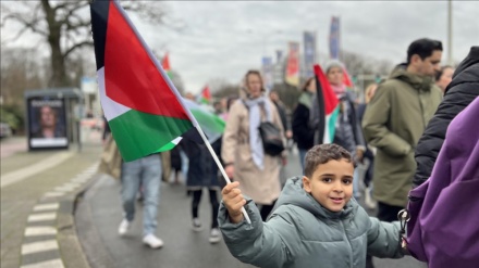 ‘Children's March’ in The Hague urges ICC to investigate Israeli crimes