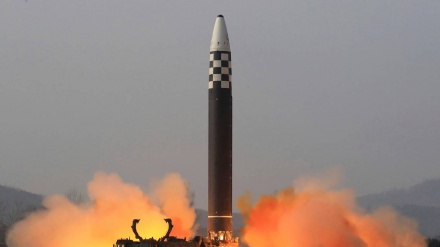 Koreja e Veriut lëshoi raketë balistike