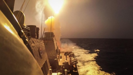 Pentagon: US-Kriegsschiff und mehrere Handelsschiffe wurden im Roten Meer angegriffen
