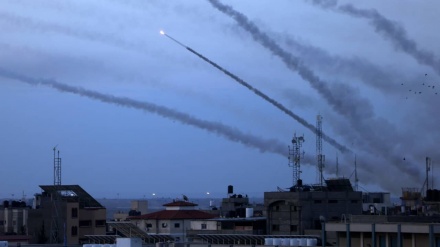 ハマス軍事部門がイスラエルの占領地をミサイル攻撃