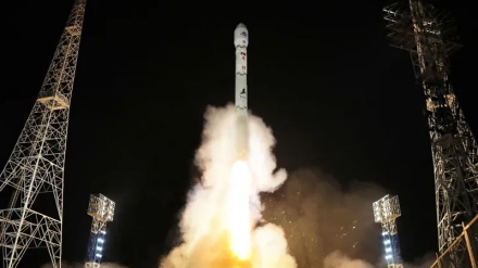 Koreja e Veriut dërgon tre satelitë ushtarakë në hapësirë