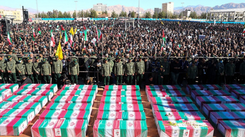Prosesi pemakaman korban serangan teror di Kerman, Iran