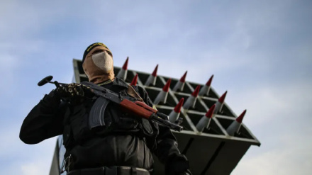 नए साल पर ग़ज़ा में जारी है ज़ायोनी सेना की बर्बरता, फ़िलिस्तीनियों ने भी दिया मुंह तोड़ जवाब